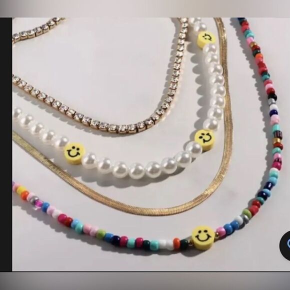 NWT - Multi-layer Smiley Pearl Rainbow Choker Acrylic Colorful Beads 4 Necklaces - Picture 3 of 8
